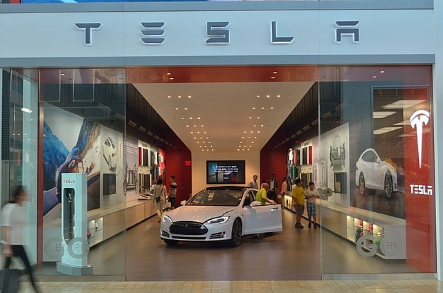 costo de los vehículos eléctricos Tesla
